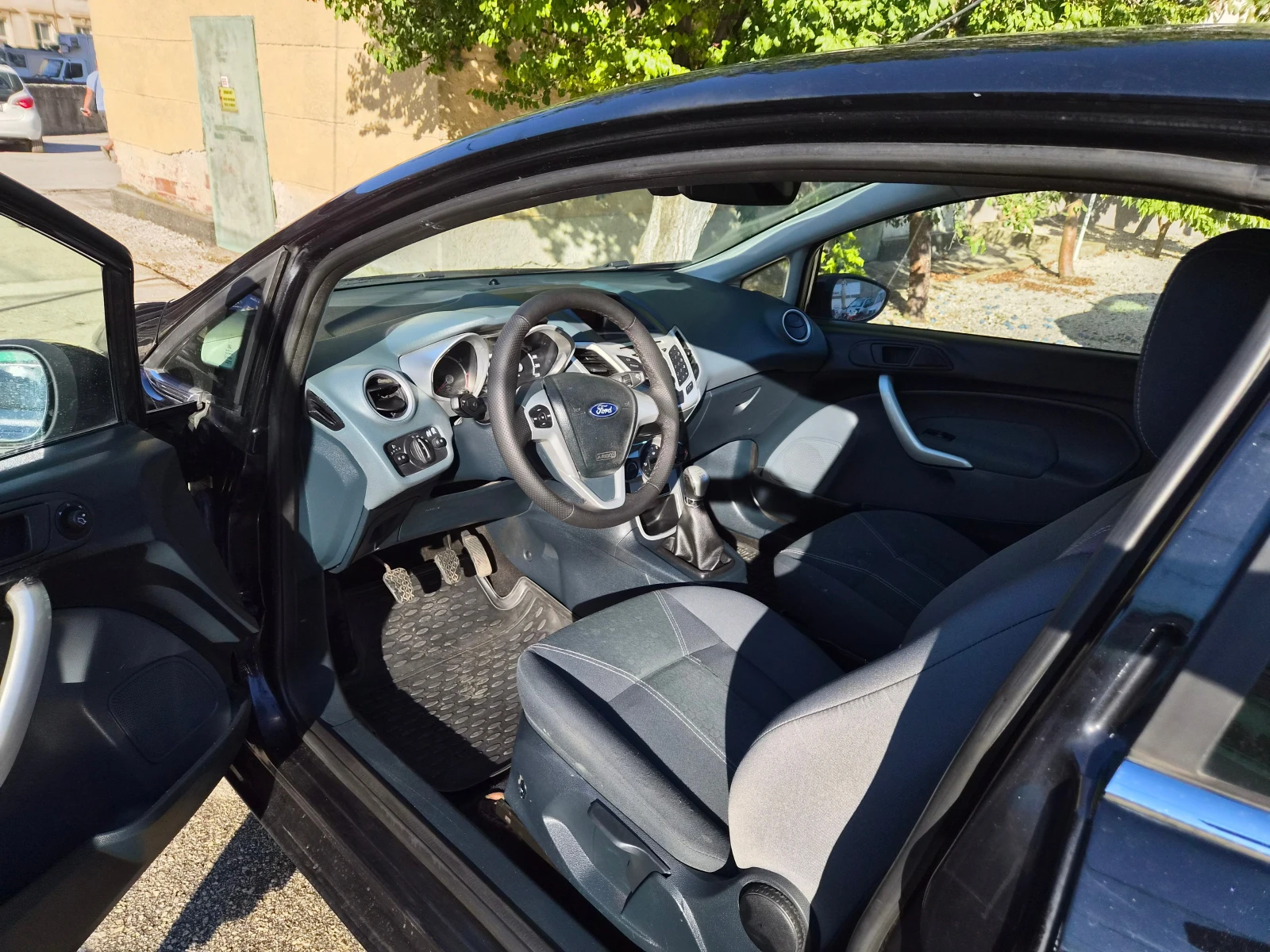 Ford Fiesta 1, 3i--82kc.-4-ЦИЛИНДЪРА-ТОП СЪСТОЯНИЕ, снимка 8 - Автомобили и джипове - 56120120