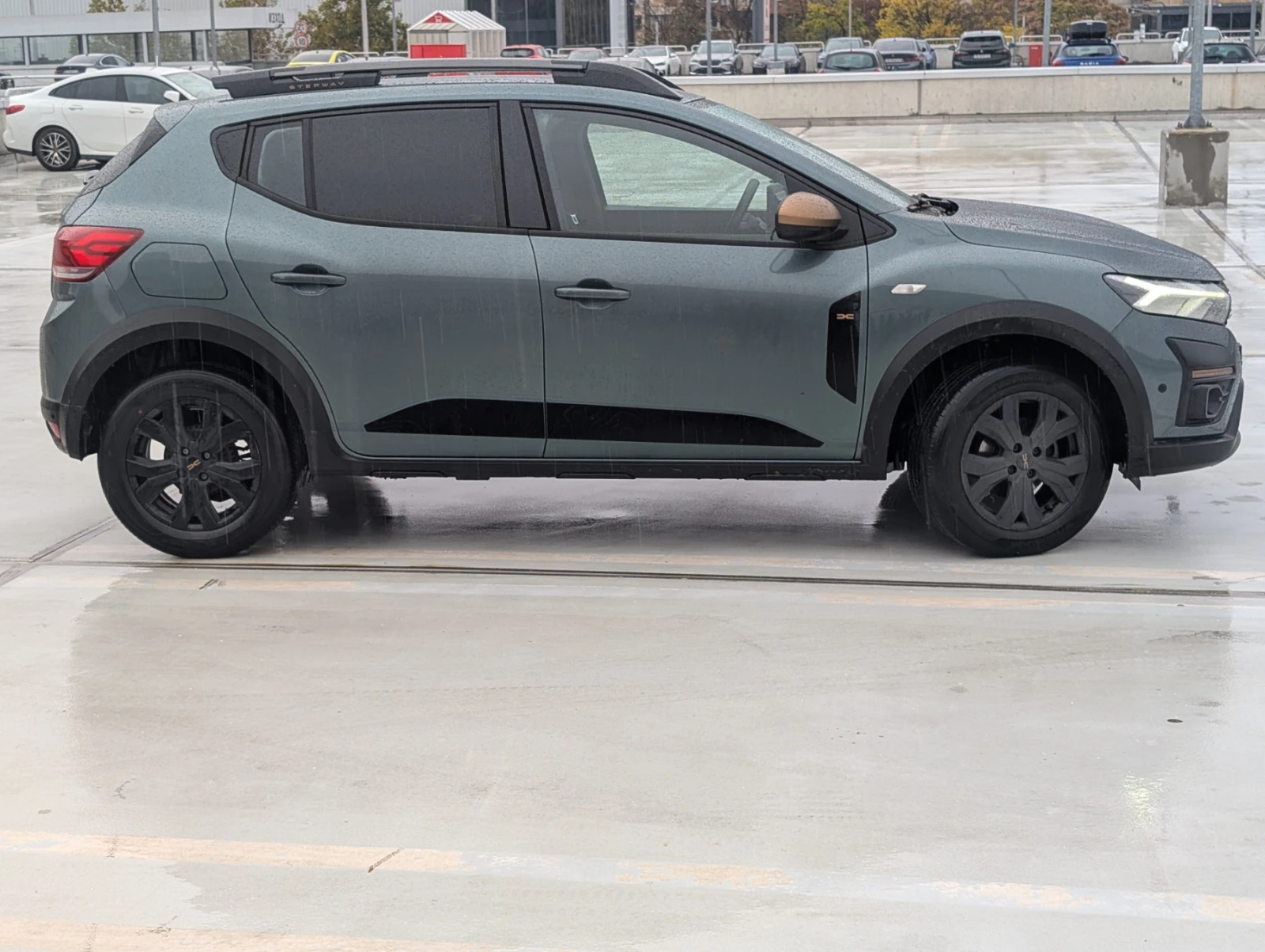 Dacia Sandero Stepway Extreme, снимка 7 - Автомобили и джипове - 56748644