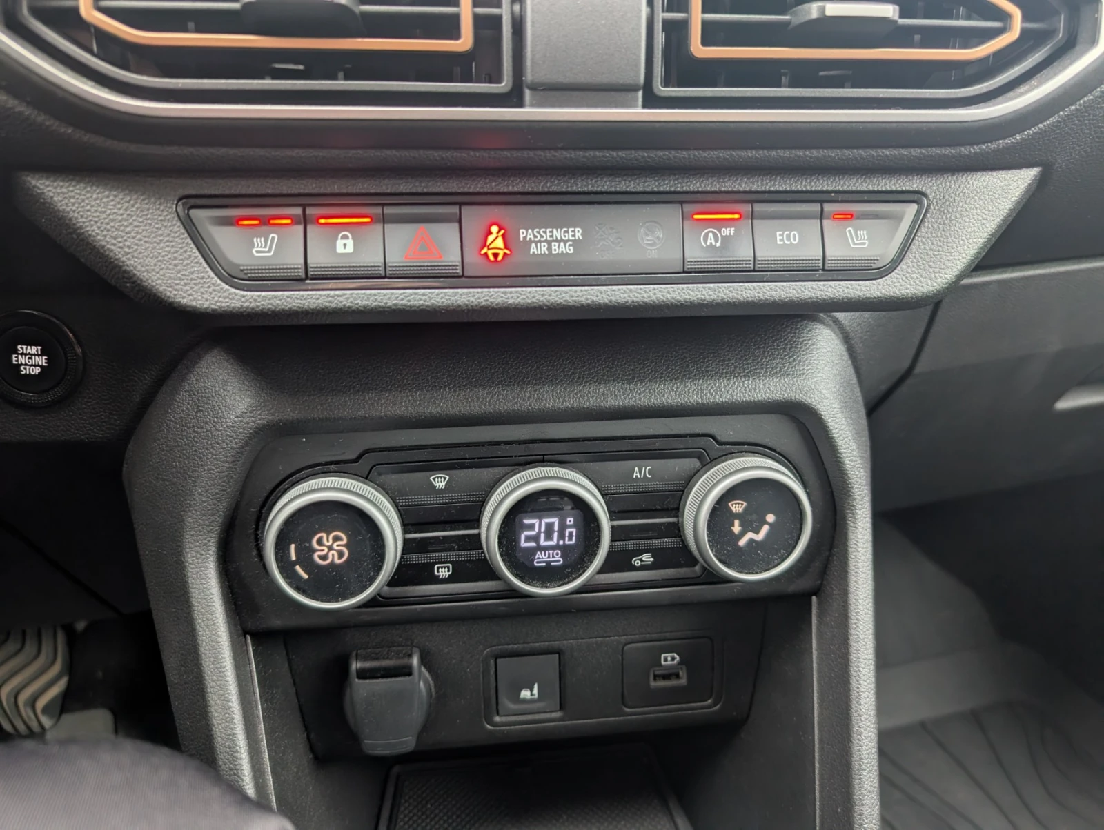 Dacia Sandero Stepway Extreme, снимка 5 - Автомобили и джипове - 56748644