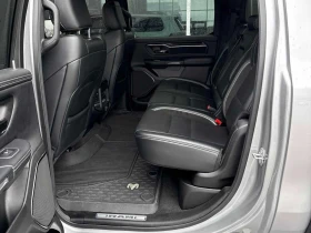 Dodge RAM 1500  Laramie /CARFAX / CAMERA / ОБДУХВАНЕ , снимка 10