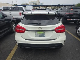 Mercedes-Benz GLA 45 AMG 4MATIC* KEYLESS GO* HARMAN* CARBON* , снимка 5