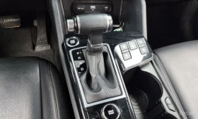 Kia Sportage, снимка 9 - Автомобили и джипове - 53640412