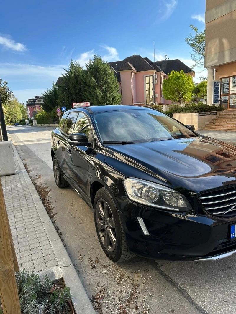 Volvo XC60 D4, снимка 11 - Автомобили и джипове - 47142554