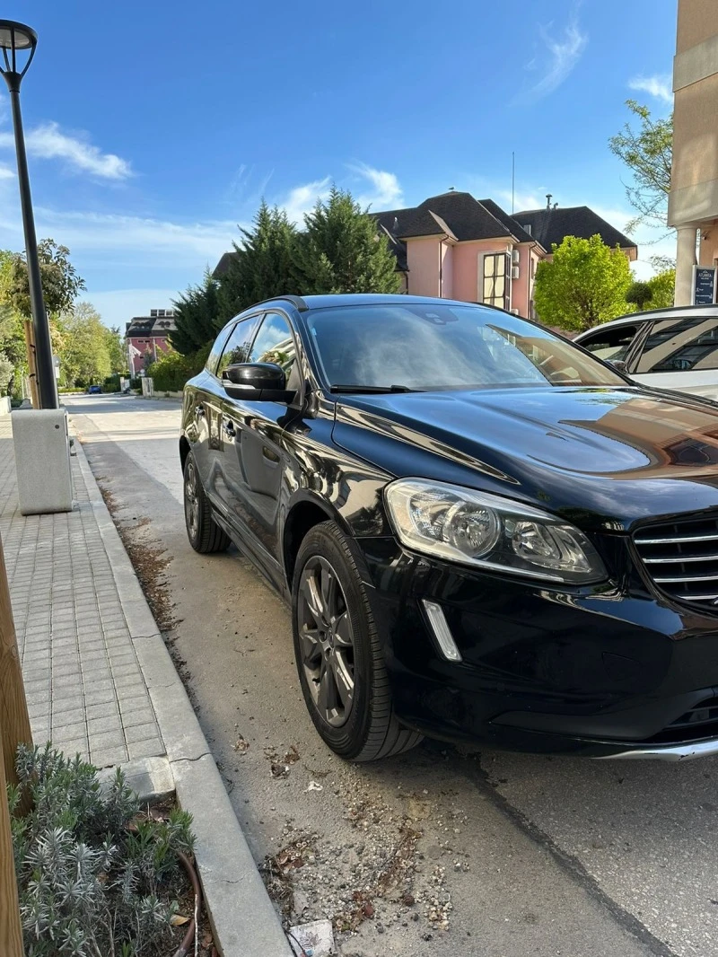 Volvo XC60 D4, снимка 3 - Автомобили и джипове - 47142554