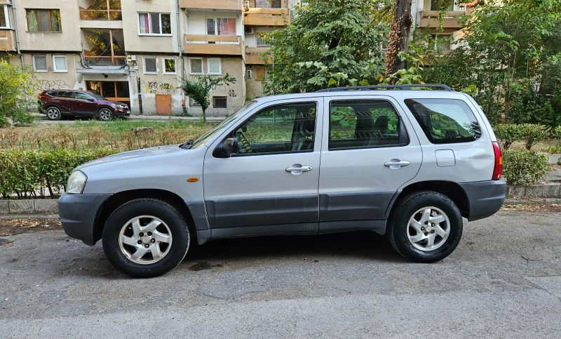 Mazda Tribute 2.0i, снимка 3 - Автомобили и джипове - 46975735