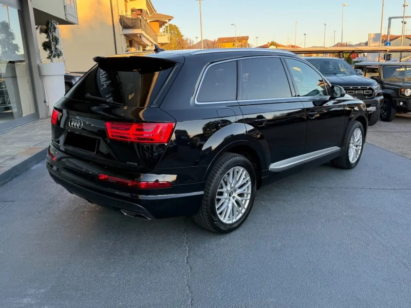 Audi Q7 3.0TDI Quattro S-Line 7 Seats, снимка 4 - Автомобили и джипове - 48239672