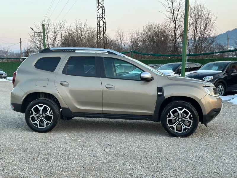 Dacia Duster 1.5DCI* 11510км* LED* Keyless, снимка 4 - Автомобили и джипове - 49249860