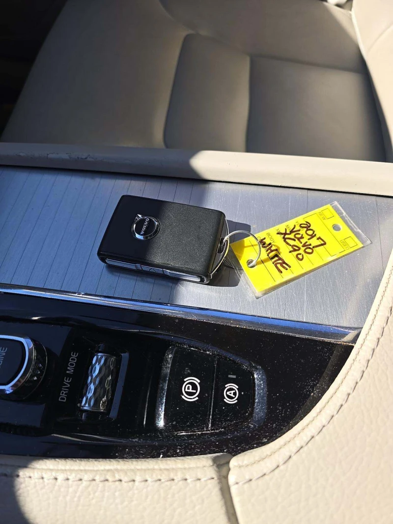 Volvo Xc90 T6 Momentum 7-Passenger/1 собственик/Пано/, снимка 13 - Автомобили и джипове - 52551997