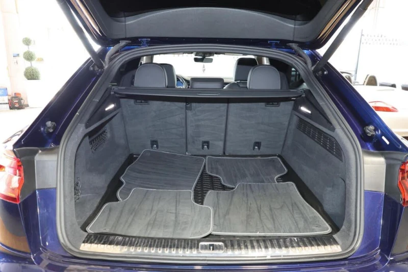 Audi Q8 PROGRESSIV| DISTRONIUC| ПАНО| HuD, снимка 16 - Автомобили и джипове - 53415297