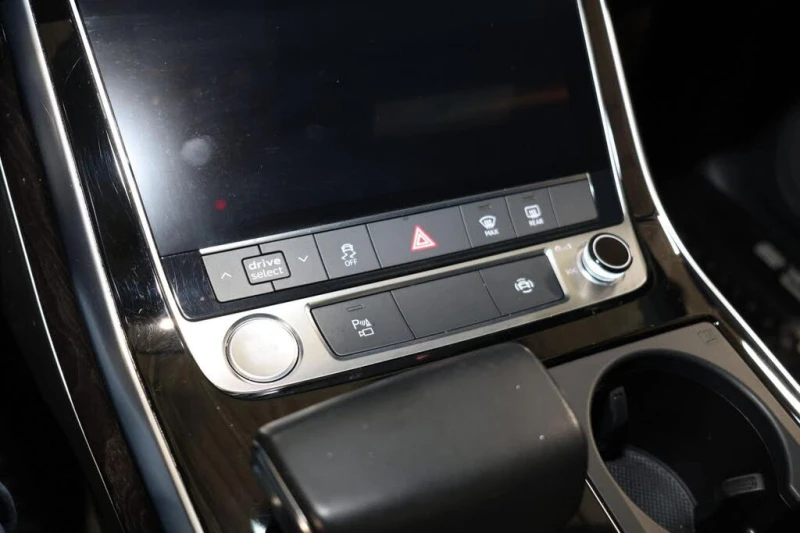 Audi Q8 PROGRESSIV| DISTRONIUC| ПАНО| HuD, снимка 14 - Автомобили и джипове - 53415297
