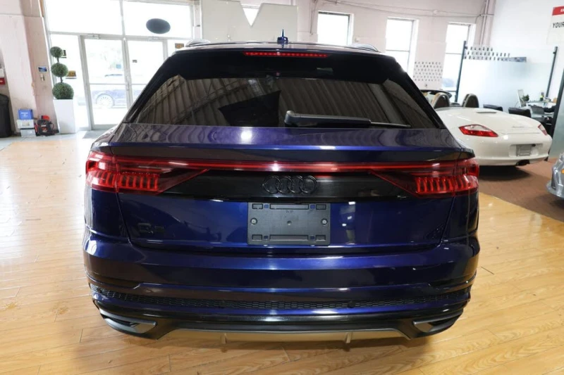 Audi Q8 PROGRESSIV| DISTRONIUC| ПАНО| HuD, снимка 3 - Автомобили и джипове - 53415297
