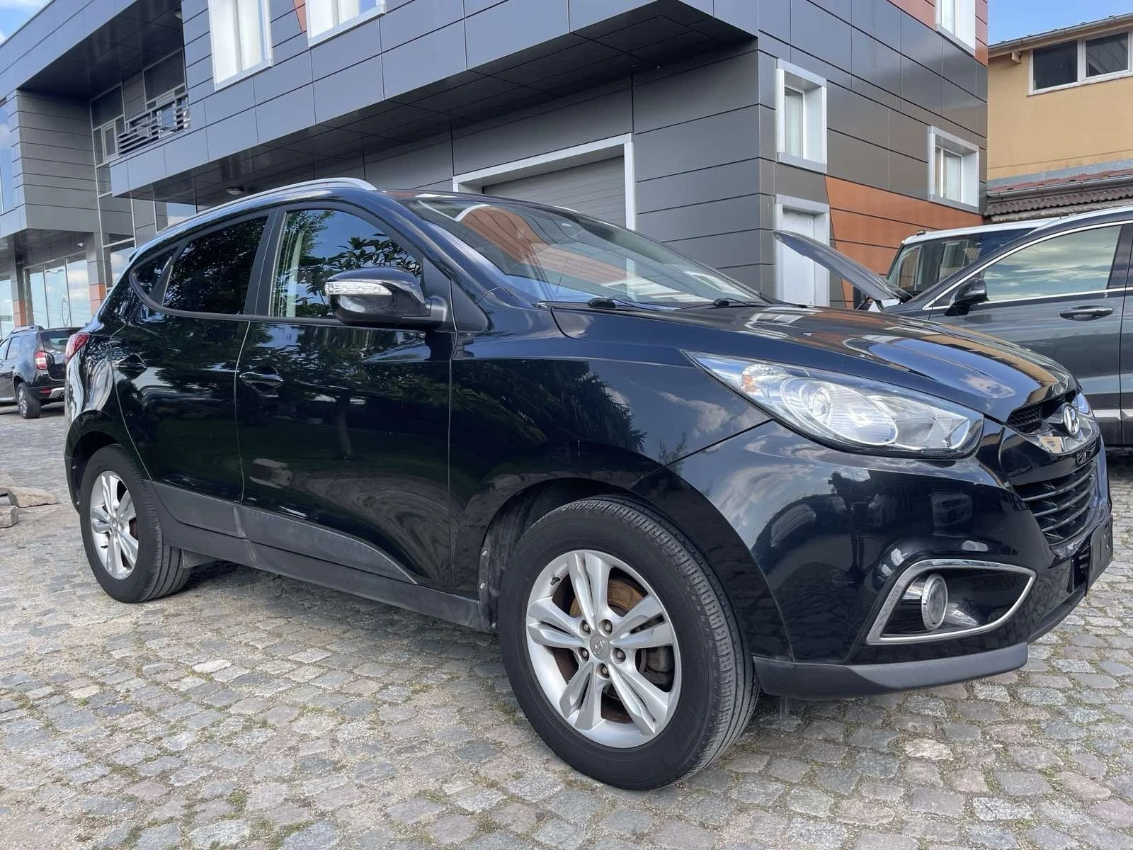 Hyundai IX35 2.0 crdi 4x4 - изображение 3