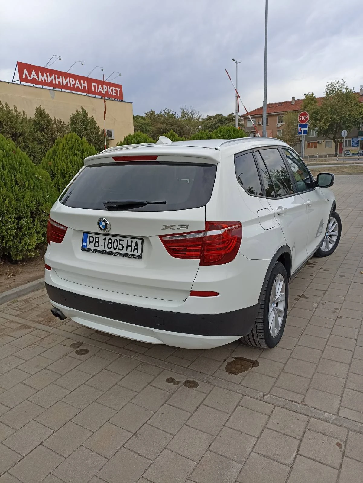 BMW X3 X Drive 28i - изображение 2