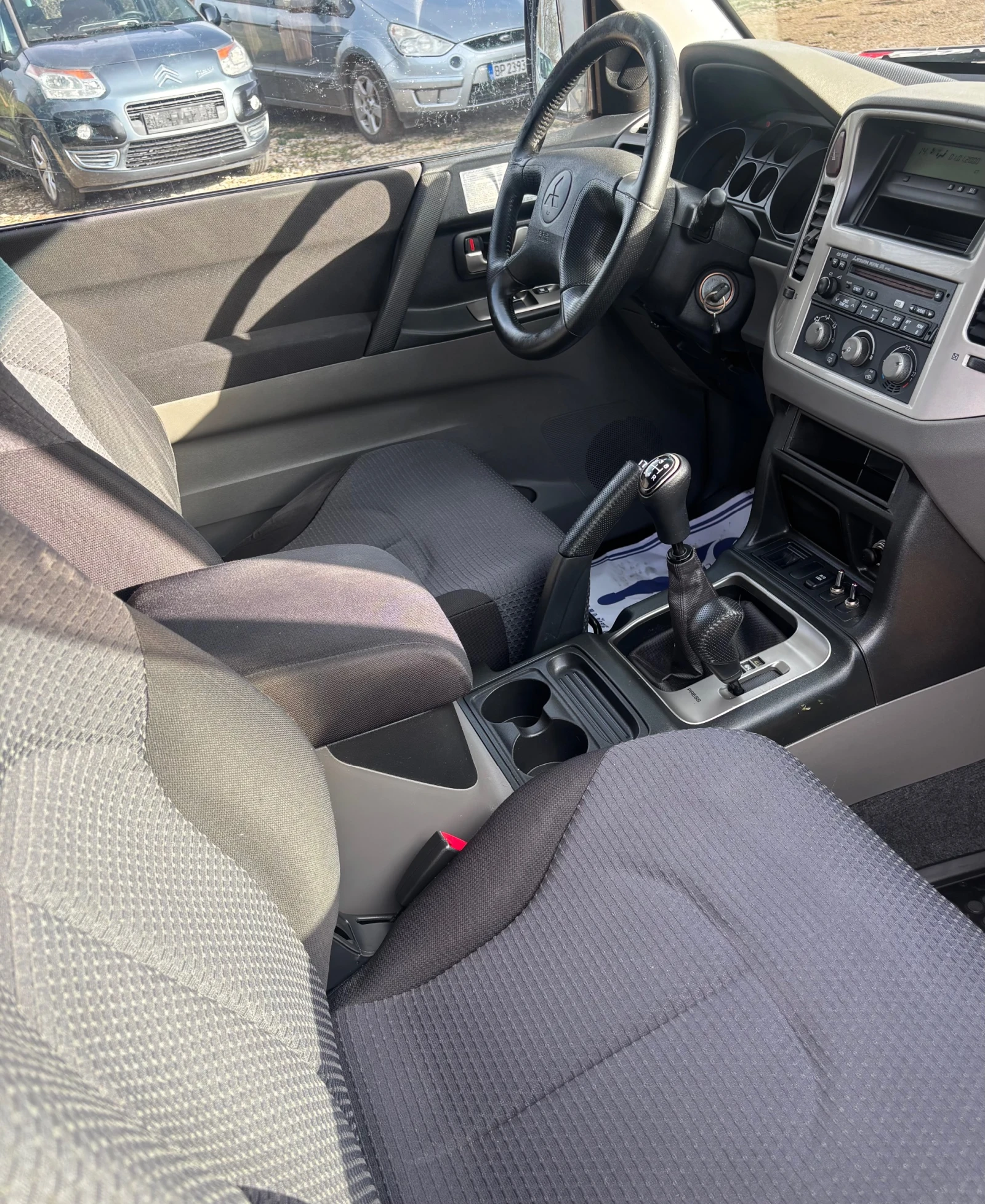 Mitsubishi Pajero 2.5 TDI - изображение 10