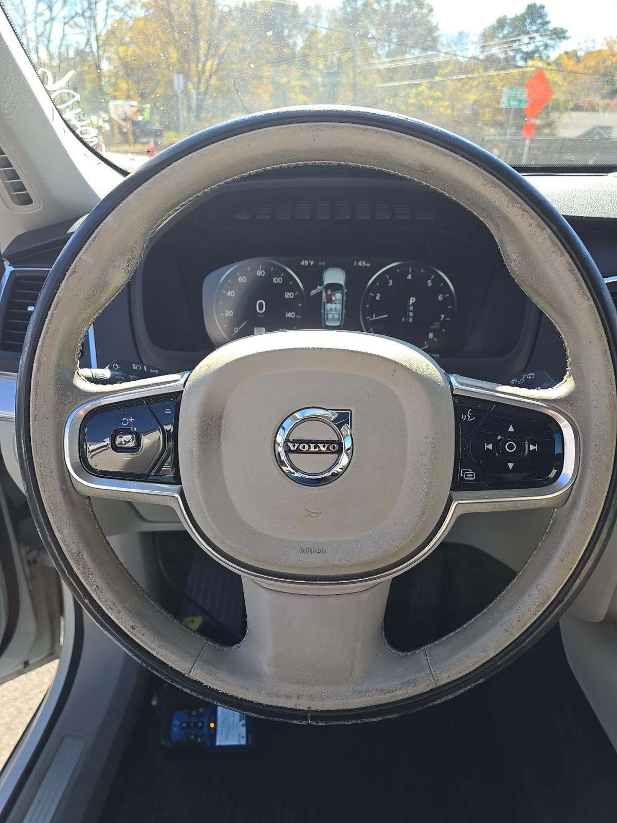 Volvo Xc90 T6 Momentum 7-Passenger/1 собственик/Пано/ - изображение 8