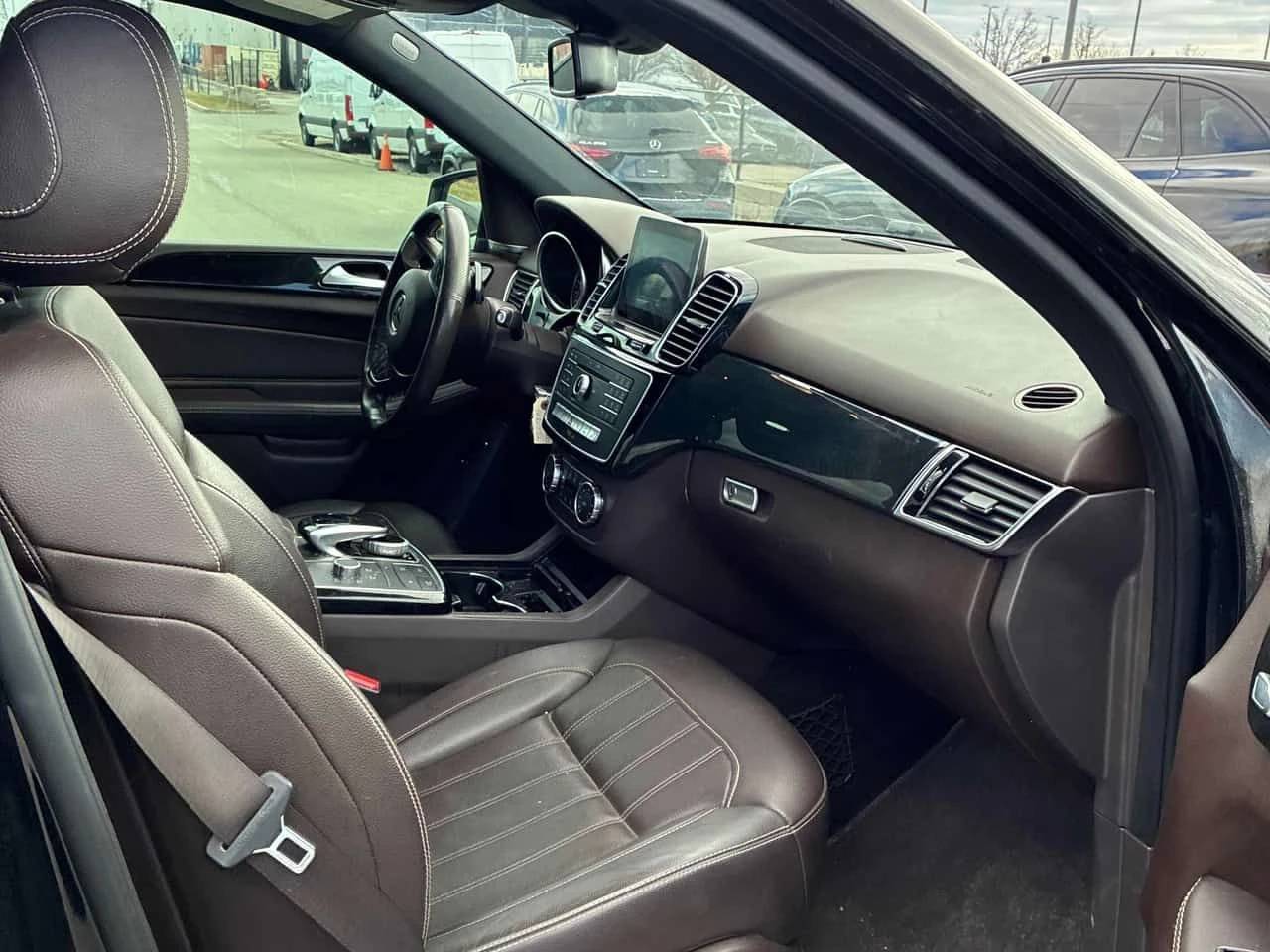 Mercedes-Benz GLE 400 4MATIC * 360 КАМЕРА* ПОДГРЕВИ* ПАНОРАМА* , снимка 14 - Автомобили и джипове - 53828131