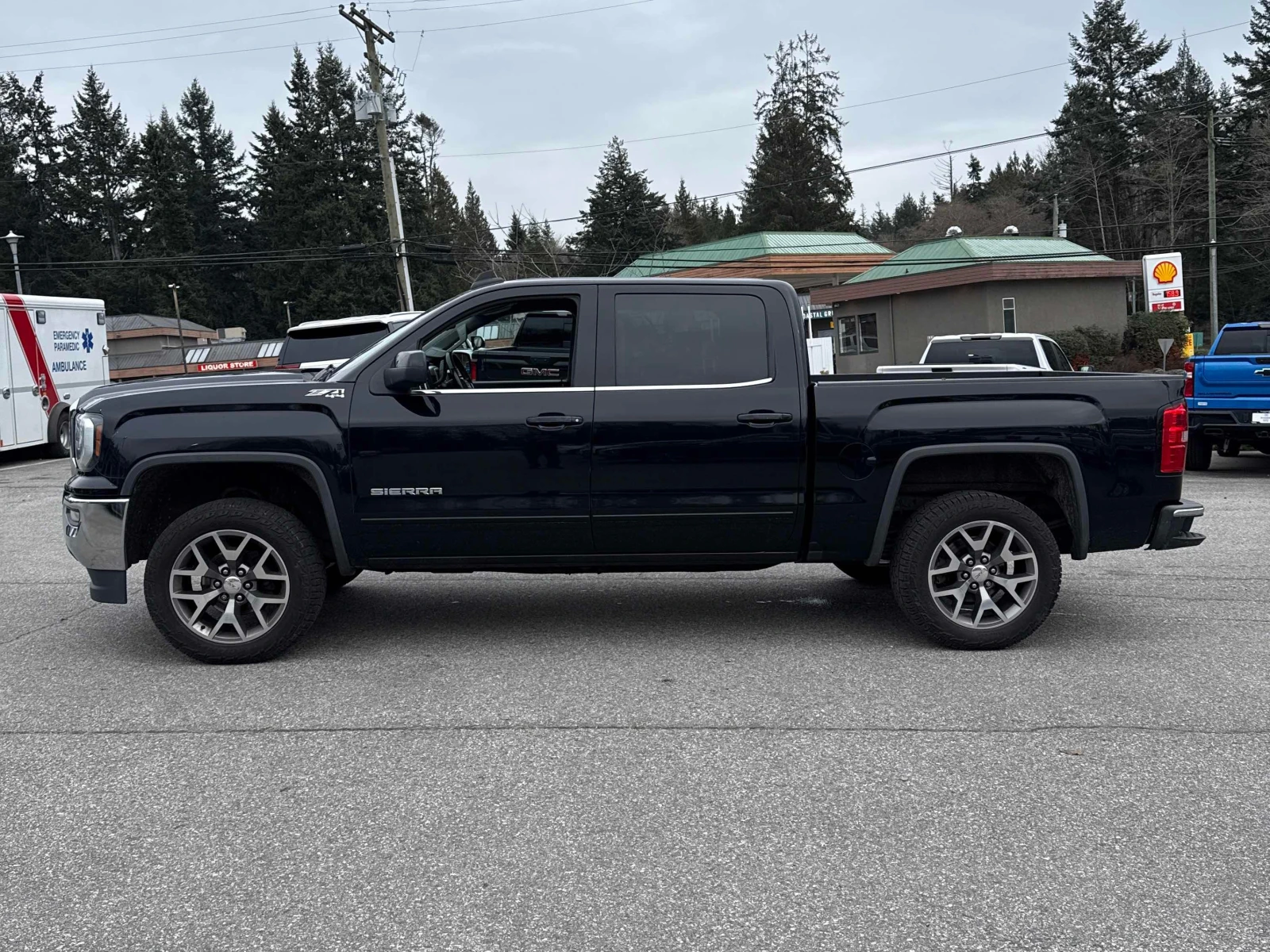 Gmc Sierra 5.3L 8cyl 4WD, снимка 2 - Автомобили и джипове - 53939422