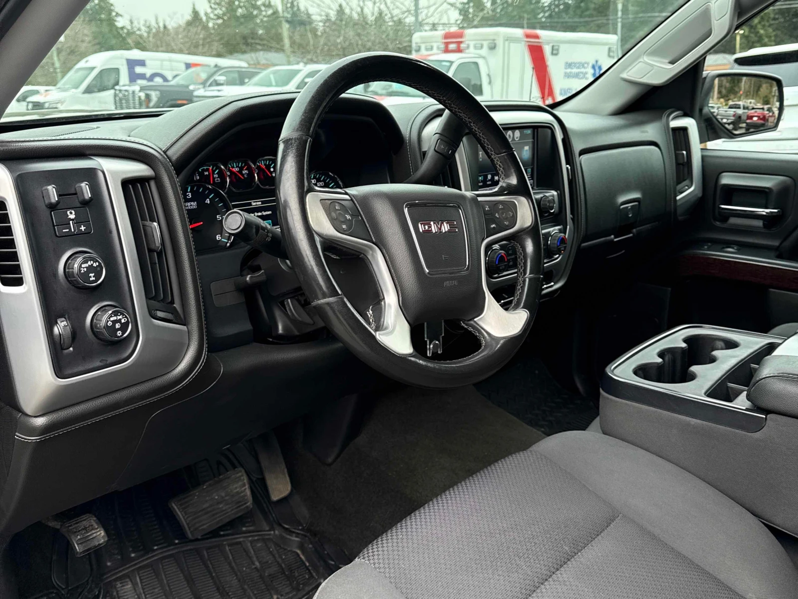 Gmc Sierra 5.3L 8cyl 4WD, снимка 5 - Автомобили и джипове - 53939422