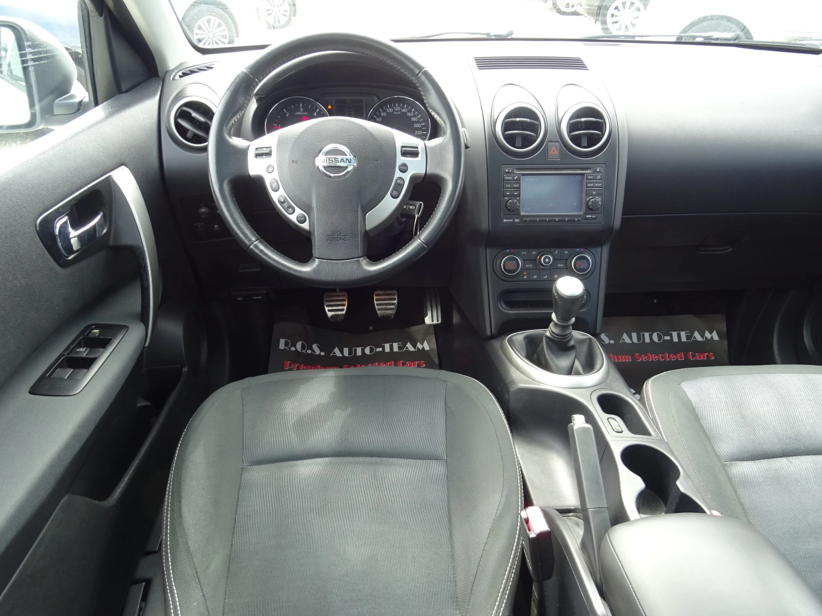 Nissan Qashqai 1.6 dci + 2 N-tec, снимка 12 - Автомобили и джипове - 54041687