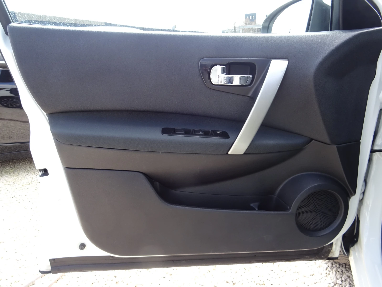 Nissan Qashqai 1.6 dci + 2 N-tec, снимка 8 - Автомобили и джипове - 54041687