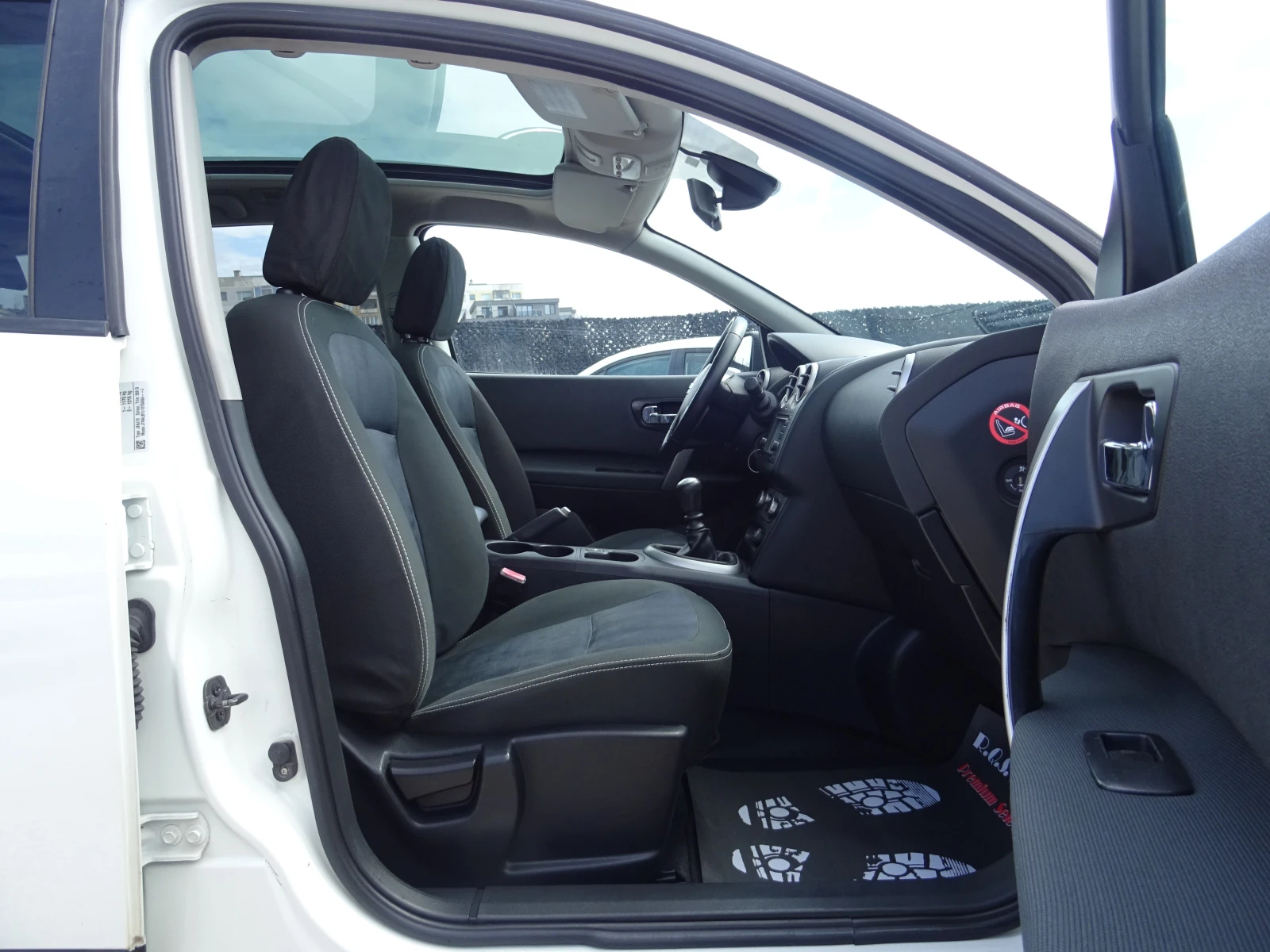 Nissan Qashqai 1.6 dci + 2 N-tec, снимка 15 - Автомобили и джипове - 54041687