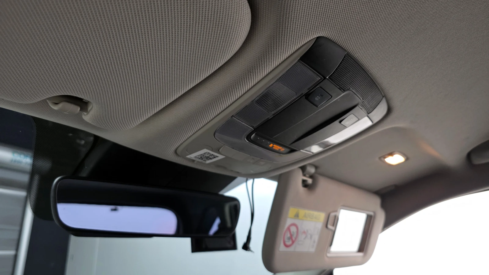 Kia Sorento 2.2 4WD TRENDY autogeorge.com, снимка 17 - Автомобили и джипове - 54147387