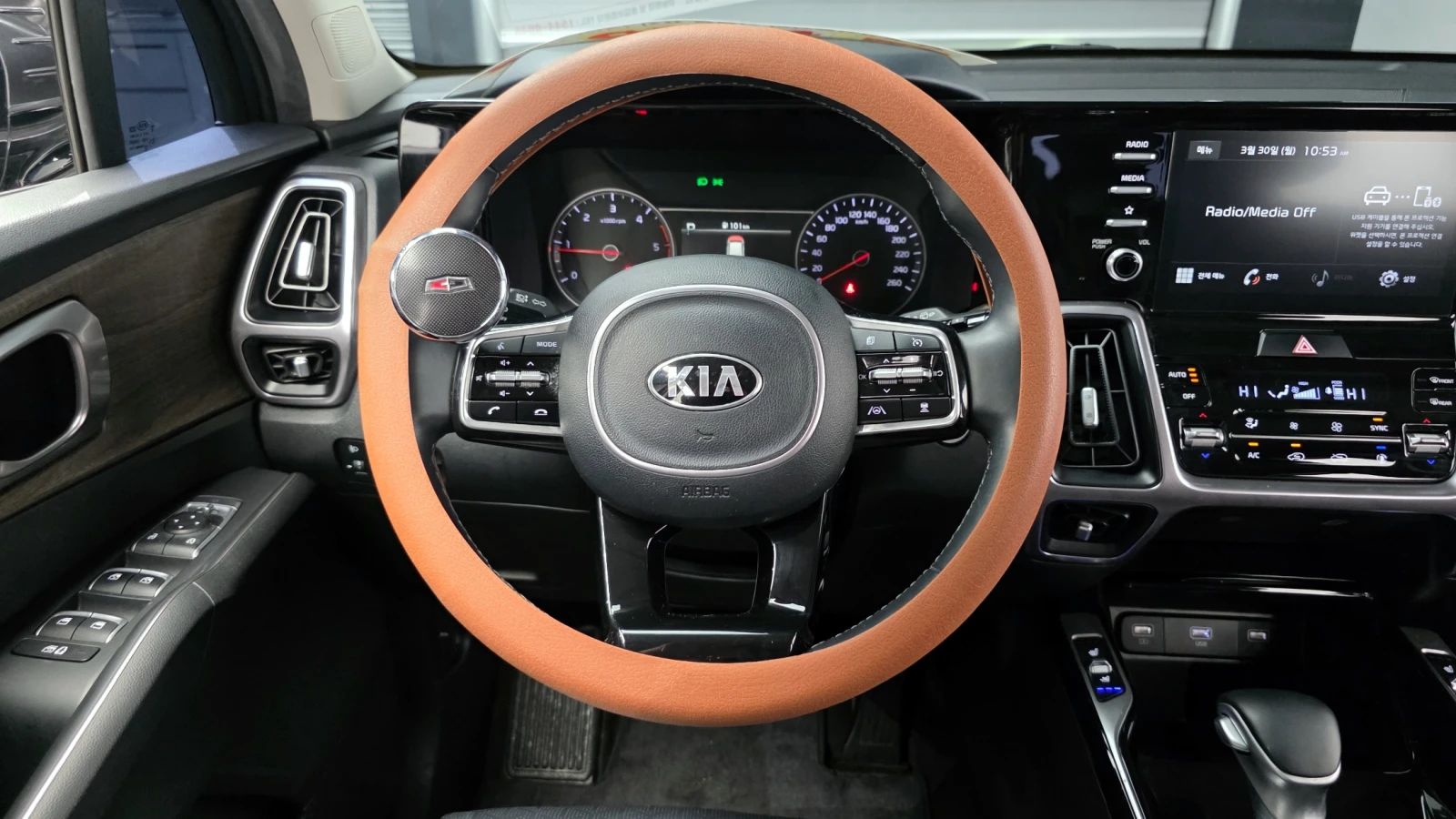 Kia Sorento 2.2 4WD TRENDY autogeorge.com, снимка 12 - Автомобили и джипове - 54147387