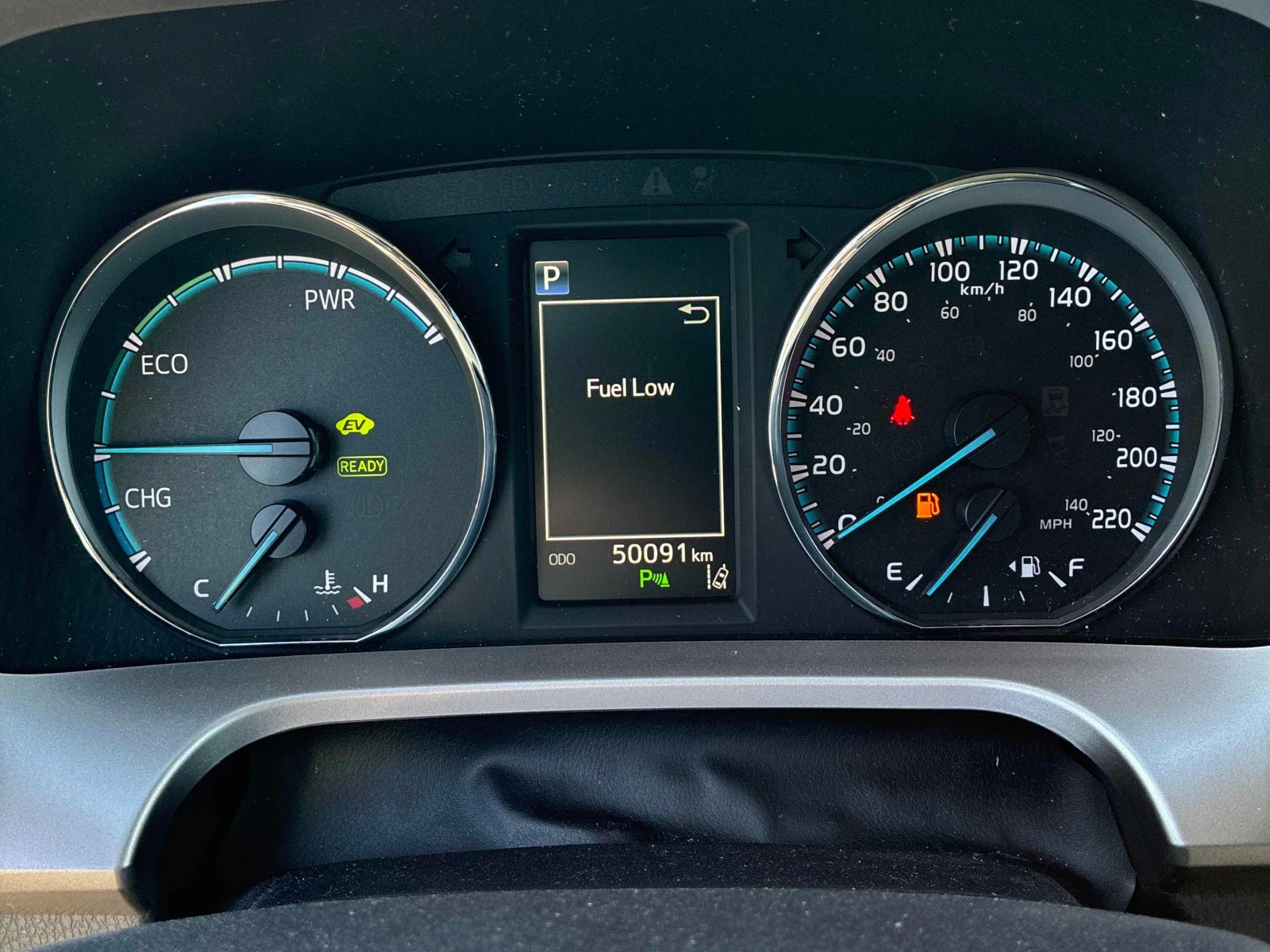 Toyota Rav4 HYBRID LIMITED * * CARFAX * * АВТО КРЕДИТ * * , снимка 8 - Автомобили и джипове - 54184314