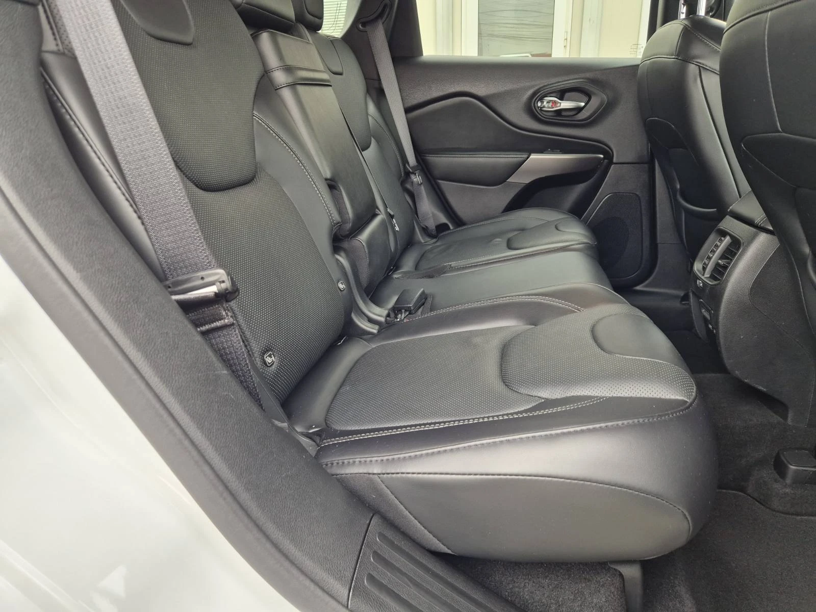 Jeep Cherokee 2.2D-194��-LIMITED-4X4-150000�� | Mobile.bg � ����������� 15