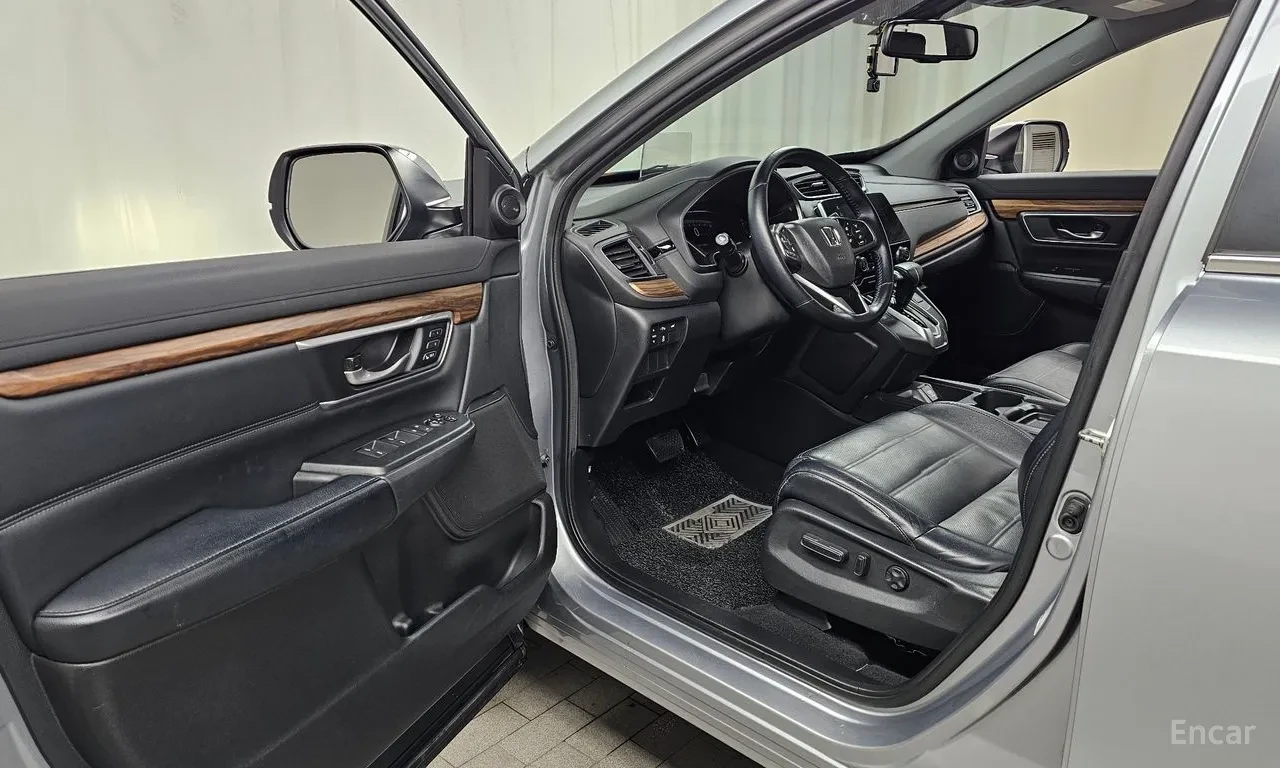 Honda Cr-v 5th Generation 1.5 Turbo Touring, снимка 12 - Автомобили и джипове - 54710714