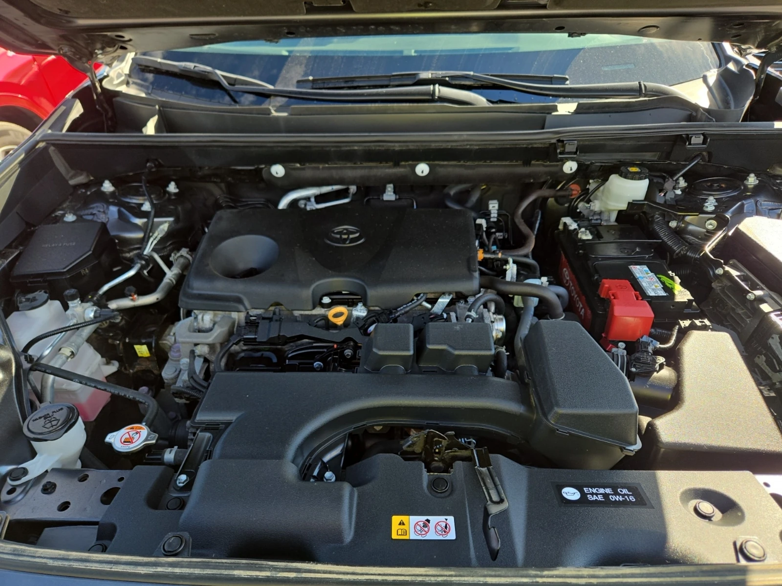 Toyota Rav4 XLE, снимка 12 - Автомобили и джипове - 55037524
