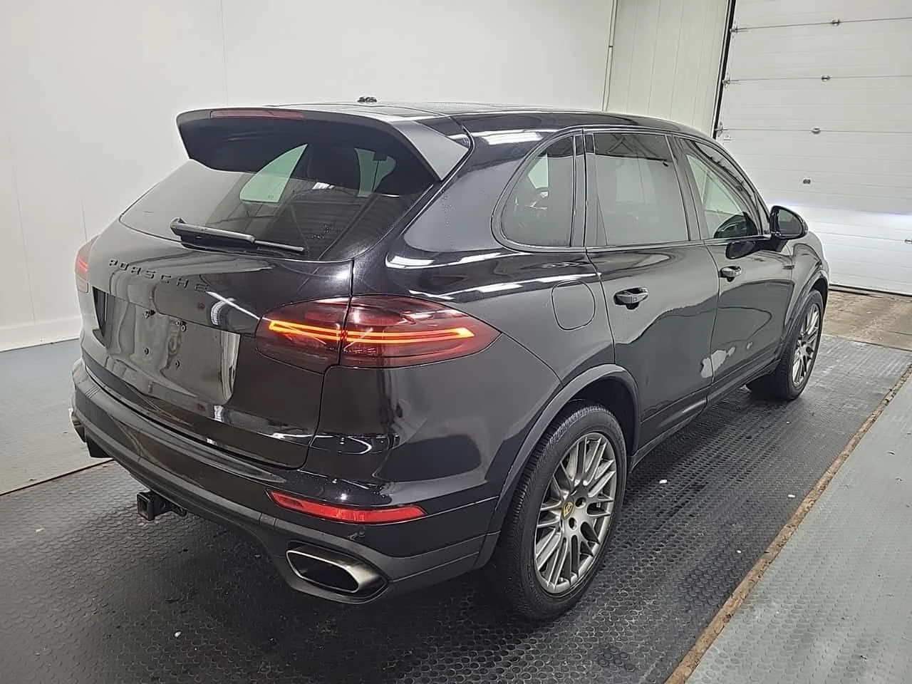 Porsche Cayenne * AWD 4DR * CARFAX * ЦЕНА ДО БГ, снимка 3 - Автомобили и джипове - 55472436
