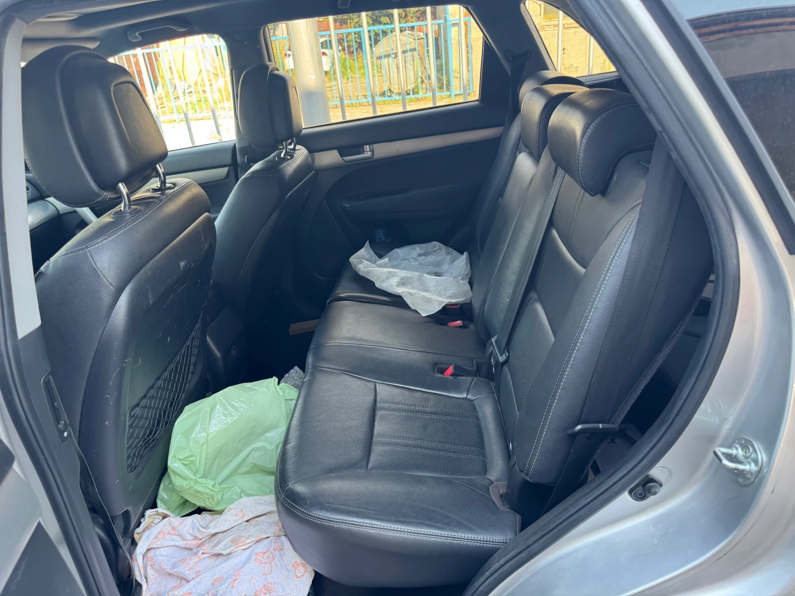 Kia Sorento 2.2d 7mesta Navi panorama 4x4, снимка 9 - Автомобили и джипове - 55610337