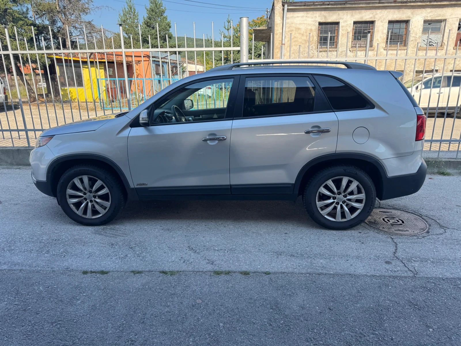 Kia Sorento 2.2d 7mesta Navi panorama 4x4, снимка 2 - Автомобили и джипове - 55610337