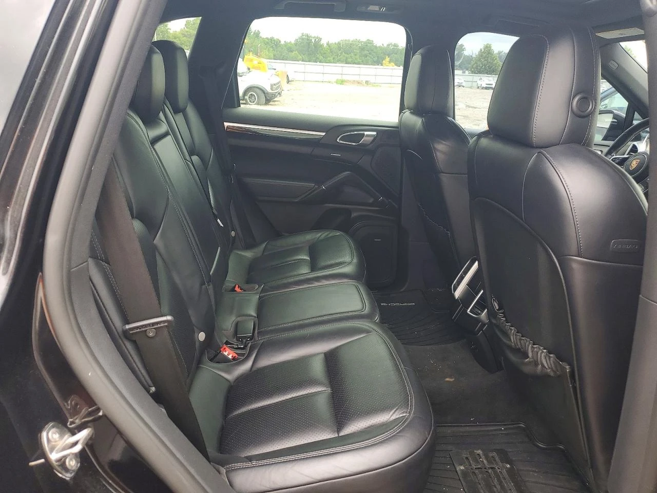 Porsche Cayenne, снимка 11 - Автомобили и джипове - 55755569