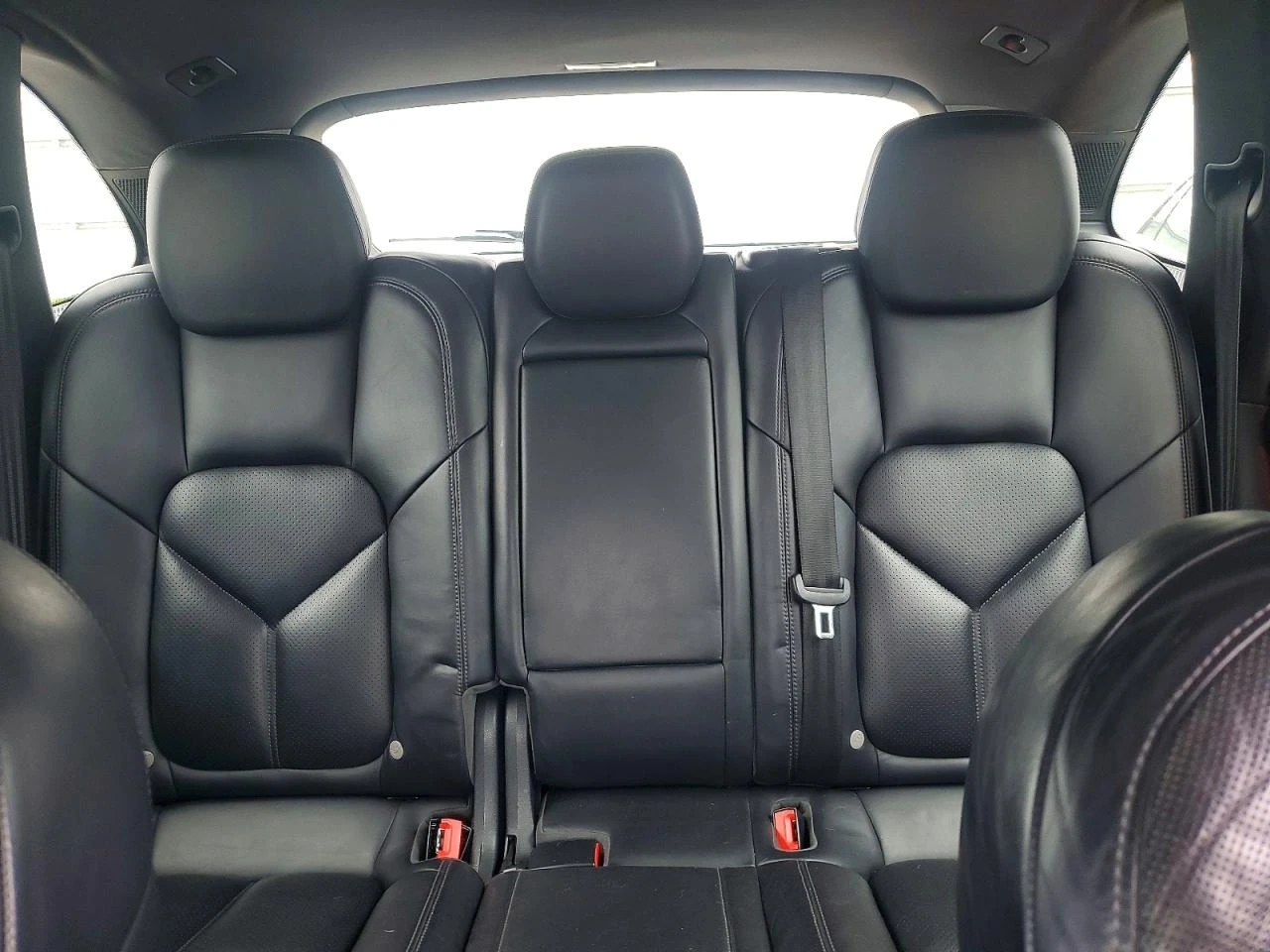 Porsche Cayenne, снимка 10 - Автомобили и джипове - 55755569