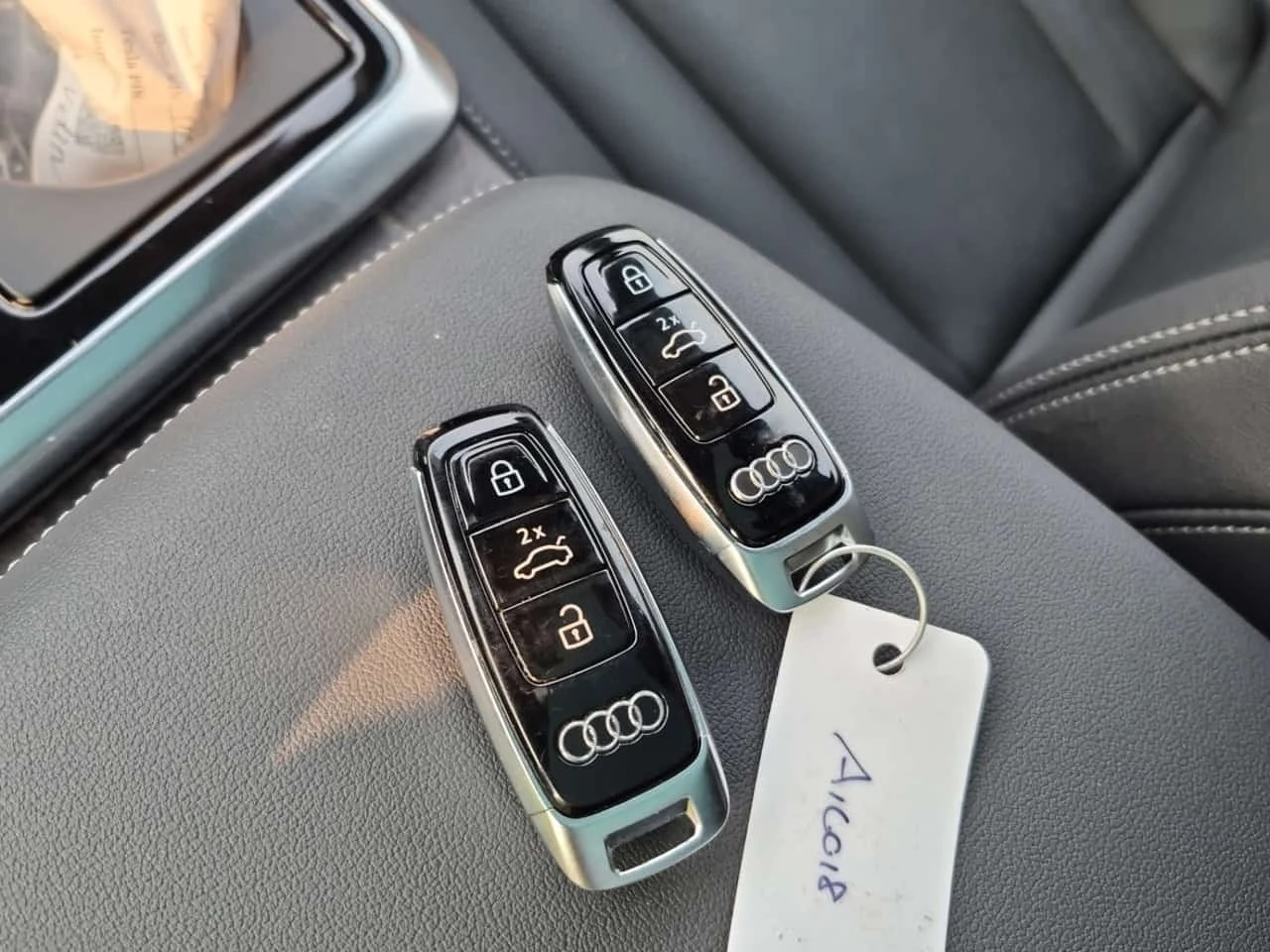 Audi Q8 * PROGRESSIVE * CARFAX * , снимка 8 - Автомобили и джипове - 56301024