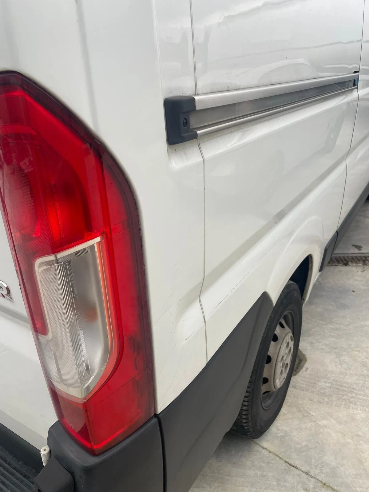 Peugeot Boxer 2.0HDI 130к.с. 147000км - изображение 5