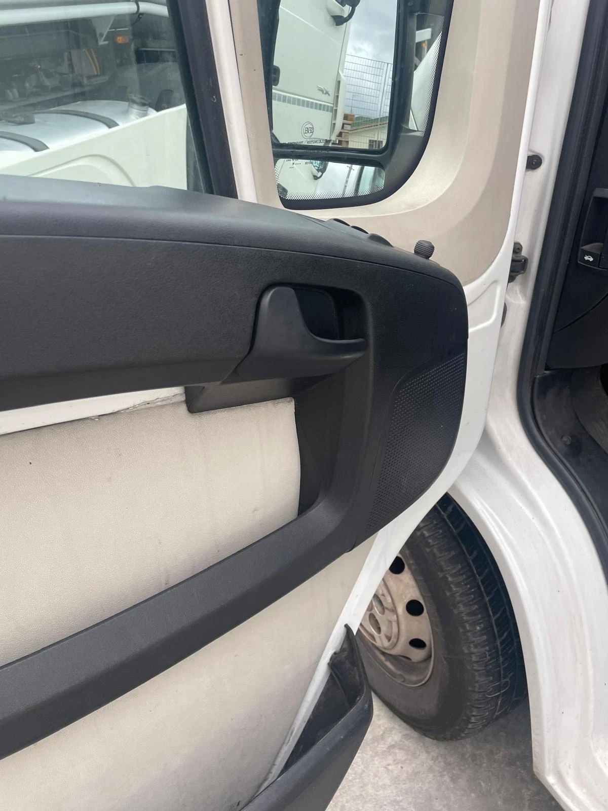 Peugeot Boxer 2.0HDI 130�.�. 147000�� | Mobile.bg � ����������� 13