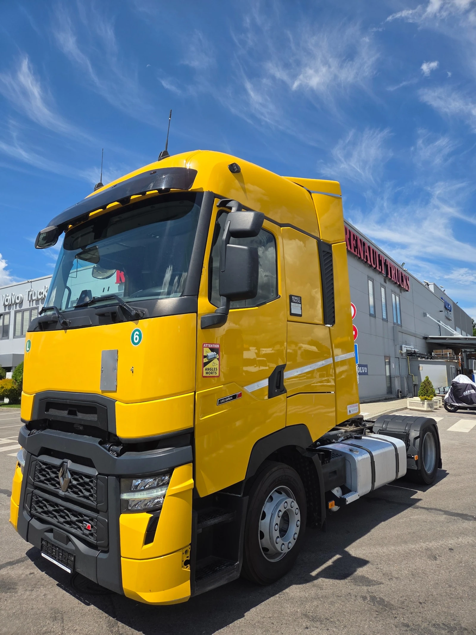 Renault T МЕГА - паркинг охладител- ЛИЗИНГ