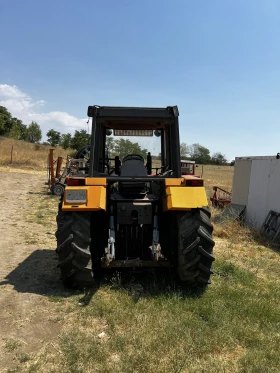 Трактор Renault, снимка 4