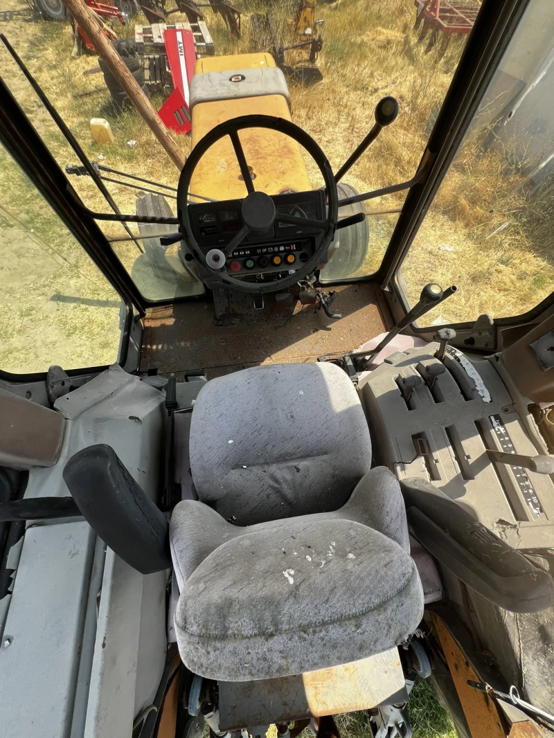 Трактор Renault, снимка 6 - Селскостопанска техника - 52478457