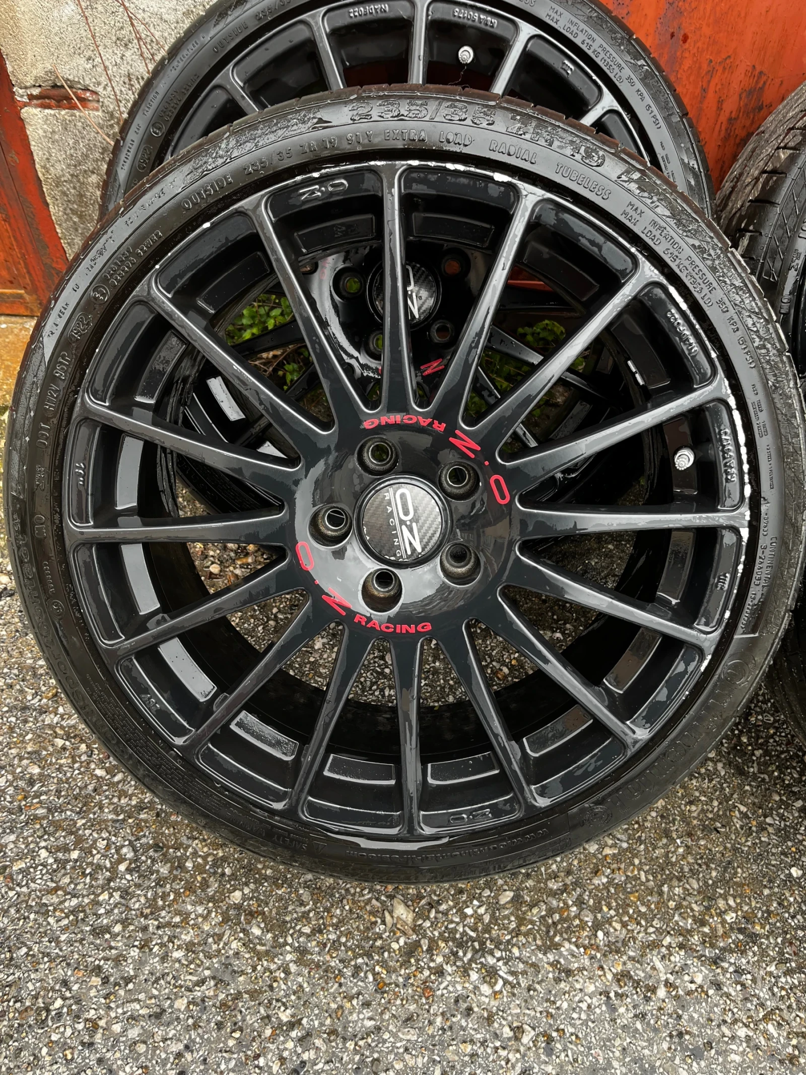 Гуми с джанти Continental 235/35R19, снимка 2 - Гуми и джанти - 54206197