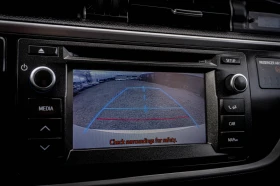 Toyota Auris 2.0 D-4D Бяла перла! ТОП! С ГАРАНЦИЯ!, снимка 15