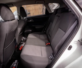 Toyota Auris 2.0 D-4D Бяла перла! ТОП! С ГАРАНЦИЯ!, снимка 11