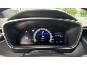 Toyota Corolla TS 2.0HSD GR SPORT, снимка 14