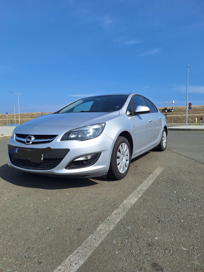 Opel Astra 1.4 газ/бензин 140 коня , снимка 1 - Автомобили и джипове - 46450538