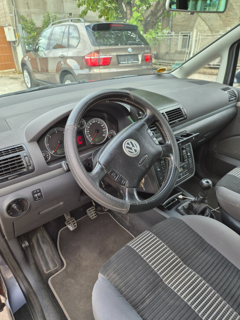 VW Sharan 1.9 TDI , снимка 7 - Автомобили и джипове - 46800752