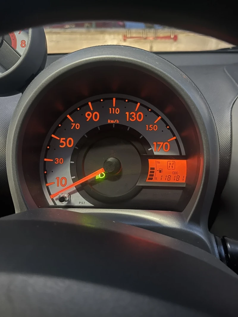 Toyota Aygo, снимка 5 - Автомобили и джипове - 47765357