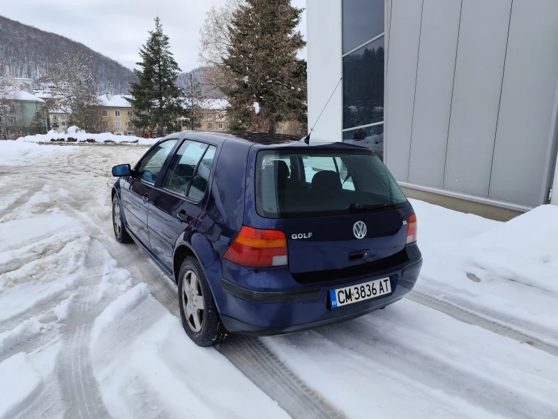 VW Golf 1.6 Газов инж, снимка 3 - Автомобили и джипове - 48704933